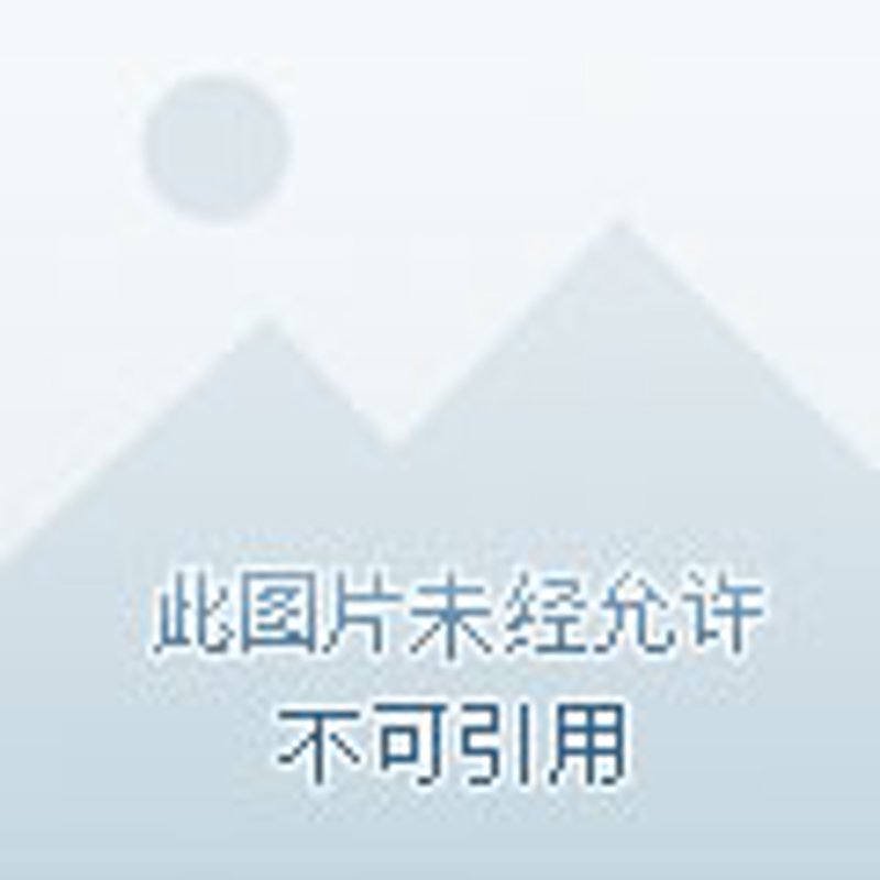 衣服与我们息息相关，但很多人在选择服饰时往往陷入误区。今天我们就来聊聊关于服饰的常见误区，并提供一些实用建议。